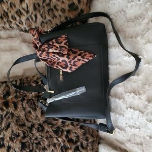 NWT STEVE MADDEN VEGAN LEATHER BLACK PURSE/CROSSBODY WITH TIGER PRINT SCARF